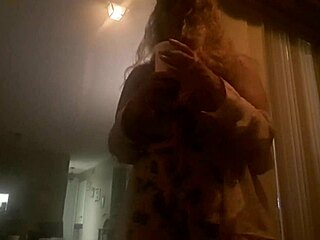 Wow, dulcemendra showing boobs outside!