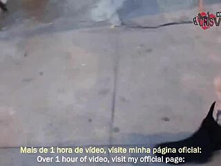 Chupando Desconhecidos Engolindo Porra e Beijando o Corno Gloryhole 17 - Trailer!