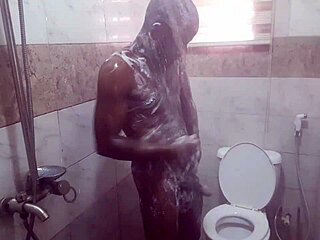 Women Show Respect For Sweet Pussy Women In Homemade Video