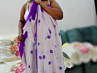 indian bhabhi looking hot in saree. wanna see more? 😍