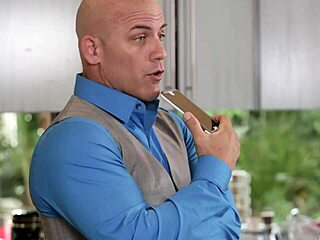 Reena sky bends over for sucking and doggystyle fucking while cheating 😏