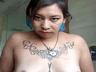 danabarzagli shares her solo session where she touches herself nicely