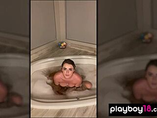 Wow, busty Sophie Dee masturbates in steamy bath!