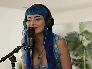 big bootied jewelz blue rides hard on hot blind date in missionary.