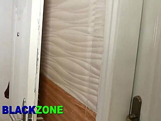 kitchen sex with mommy tastes good