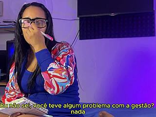 Anoppimamma houkuttelee poikapuolensa täyttämään pillunsa