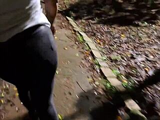 A Safada's Public Quickie at City Square