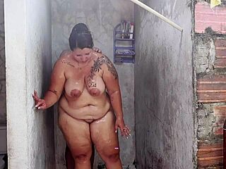 Latina milf in USA bends over for young neighbor's deep thrust