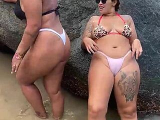 Peludinhas Fodendo Na Praia