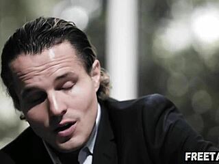 WATCH THIS FREE USE WIFE GET SPITROASTED BY MONSTER COCKS IN GROUP CREAMPIE!