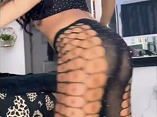 dallas escort petite 18+ bossbitch arranges a tryst through p411