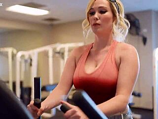 Gym Lesbian Licks Pussy After Meeting