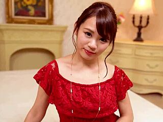 I negotiated a slimy body encounter with an F-cup beauty in high-class soapland - Mikuro Komori