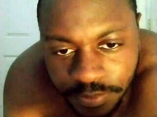 She dances on the balcony, exploring her anal canal with every move.