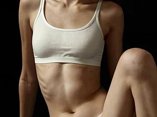 Gadis Romania Comel Pamer Dalam Seluar Dalam Dan Lingerie 😍