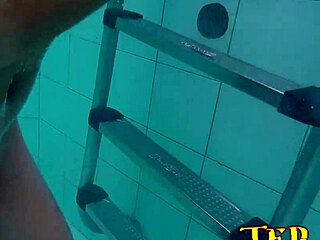 Latina Teen 18+ Bangs Novice Actress Alice Lemes in Pool