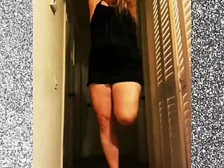 Blonde Mature Goddess In Heels Dancing Erotically