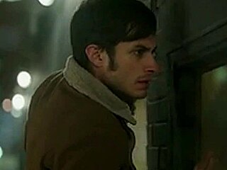 Gael和Paz玩妓女角色扮演