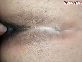 Look at that big ass in this homemade video, isn't it tempting?