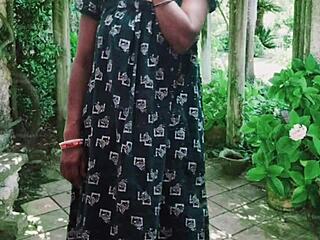 I took my girlfriend for a wild outdoor fuck session.