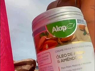 swollen wet pussy on the beach flashing for big cock