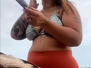 swollen wet pussy on the beach flashing for big cock