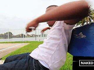 i can’t believe this dominicana’s huge ass while she sucks thick bbc