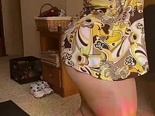 joan day rocks see-through tights and flaunts her curvy body 😍