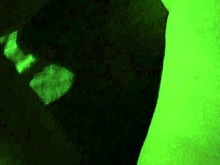 Gretala flashes pregnant wife’s body in the dark night