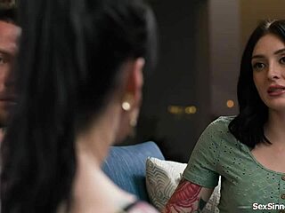 Ειλικρινά, Θα Ήθελες να Γαμήσεις τον Άντρα Μου Ενώ Βλέπω;