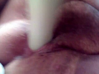 Solo babe cums hard using dildo and toys daily