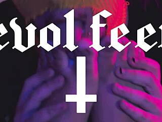 Brunette BBW Ties Feet For Wax Play