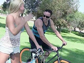 picked up this blonde with saggy tits for a hard fuck and squirt 😈