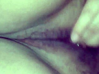 Mature Woman Masturbates Intensely On January 25, 2015!