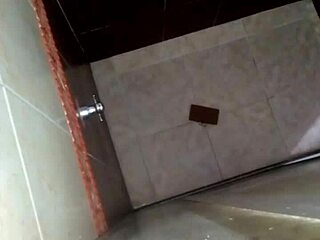 Spying on the shower in the bathroom toilet bath area