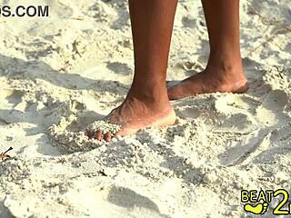 giggles feet get all sandy and dirty at the beach, sucking toes in petite teen fetish 😘