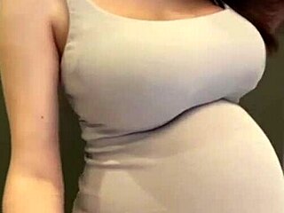 stepmom shows elastic ass