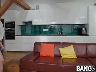 Isabella Lapiedra Wants Bbc But Gets Snake