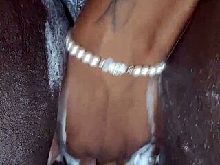 Black Milf Carefully Shaves Her Area on XVRed with YukiSenpaiKuroChan KuroYukiExperience