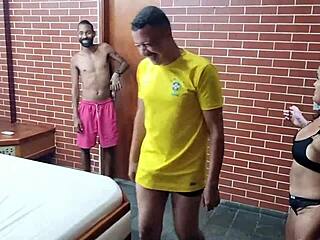 First time in porn for slut Mimi Pimentinha, giving ass and getting cum! 😜