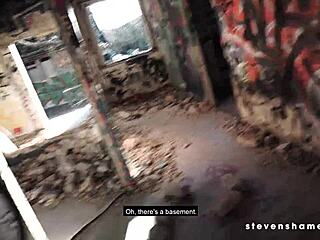 Λιγνή νεαρή 18+ Megan Venturi γαμιέται σε παλιό νοσοκομείο με πίπα deepthroat χύσιμο