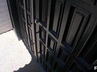 lila love seduces the handyman with her tight wet pussy in pov doggystyle