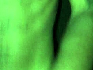 Tengok redbone berlekuk ambil backshots kat pantat bawangnya!!