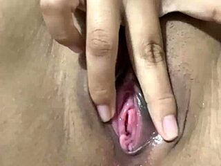 im opening my big pussy for you to see and fuck