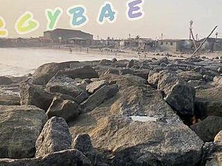 couple flashes at public bar and beach, playing voyeur