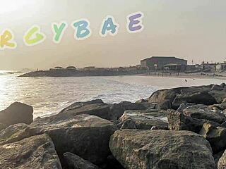 couple flashes at public bar and beach, playing voyeur