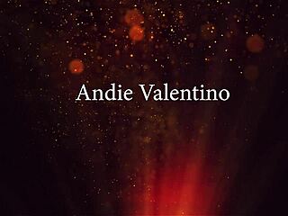 Andie Valentino fucks her cunt with a dildo