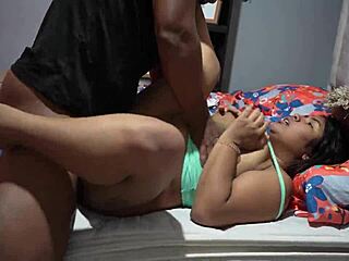 أختي الزوجة مصت زبي جامد وصرخت طيزها الكبيرة