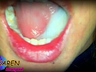 Karen Jugando Con Mas Semen En La Boca Slow Motion