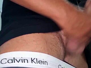 Ama Sborrare Per La Mamma Del Suo Migliore Amico